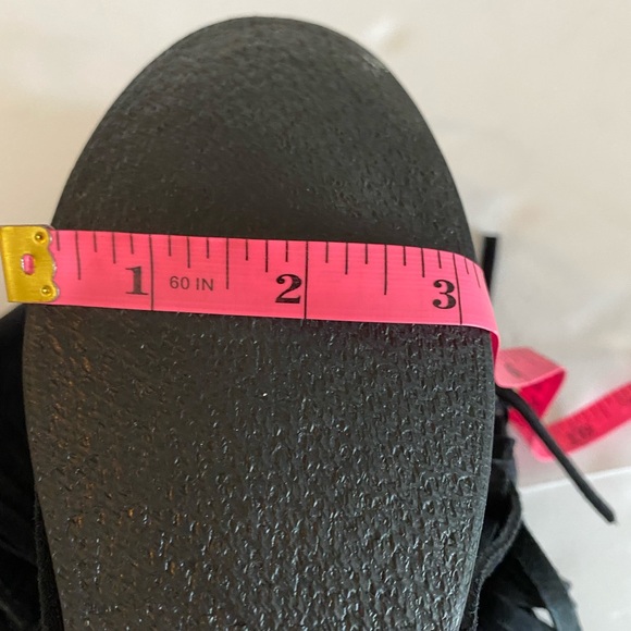 Minnetonka 3 layer fringe boho Coastal Cowgirl boots in black suede.Size 8 - Picture 8 of 8